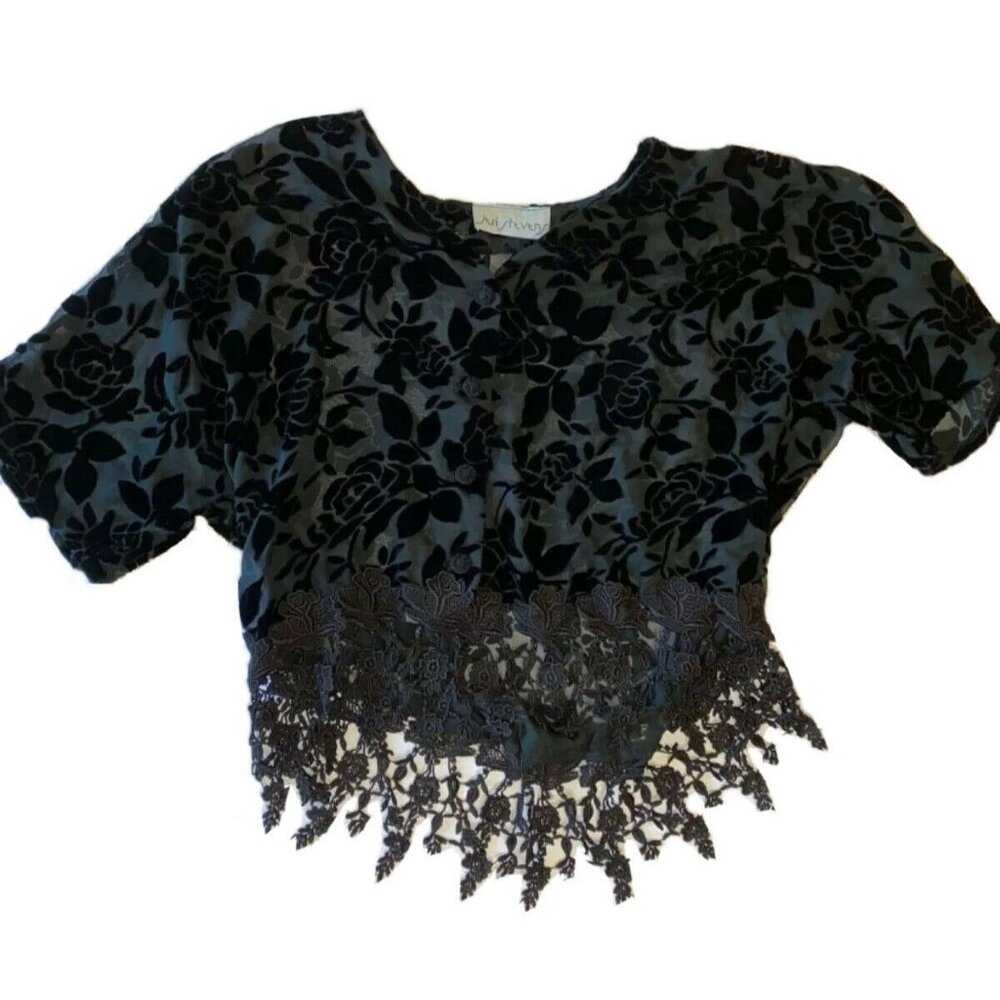 Jr Stevens Black Velvet Floral Lace Hem Short Sleeve Crop Top